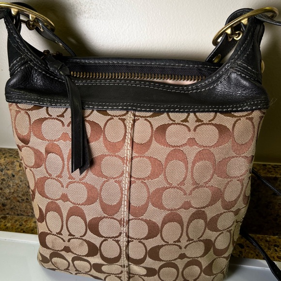 EUC Coach crossbody shoulder strap, coach monogram purse, handbag - Picture 3 of 7